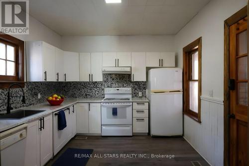 280 Lansdowne Street W, Peterborough (Ashburnham Ward 4), ON - Indoor Photo Showing Kitchen