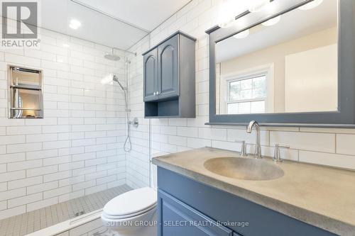 47 Shavian Boulevard, London North (North A), ON - Indoor Photo Showing Bathroom
