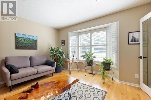 47 Shavian Boulevard, London North (North A), ON - Indoor Photo Showing Living Room