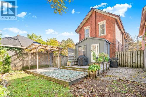 60 Howitt Street, Guelph (St. Patrick'S Ward), ON - Outdoor