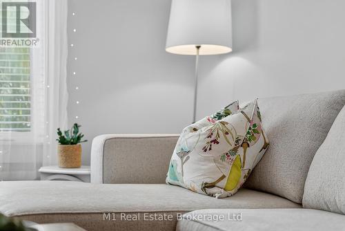 60 Howitt Street, Guelph (St. Patrick'S Ward), ON - 