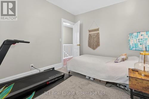 60 Howitt Street, Guelph (St. Patrick'S Ward), ON - Indoor Photo Showing Bedroom