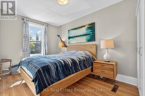 60 Howitt Street, Guelph (St. Patrick'S Ward), ON - Indoor Photo Showing Bedroom