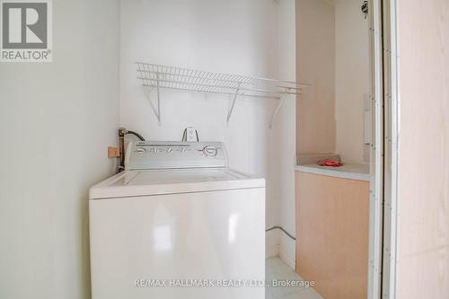411 - 50 Lotherton Pathway, Toronto, ON - Indoor Photo Showing Laundry Room