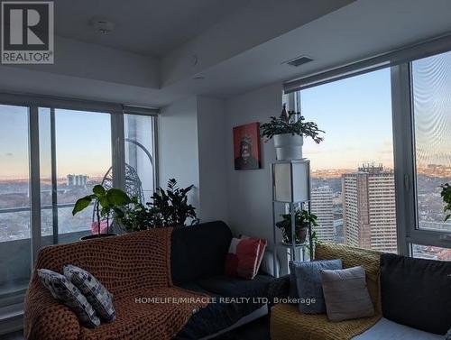 2511 - 225 Sumach Street, Toronto, ON - Indoor