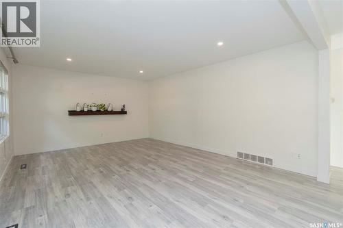 2406 Cairns Avenue, Saskatoon, SK - Indoor Photo Showing Other Room