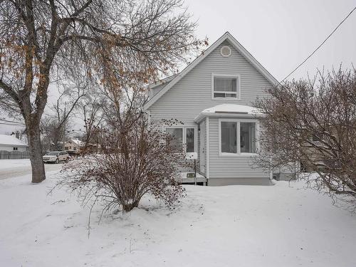 598 Van Norman Street, Thunder Bay, ON - Outdoor