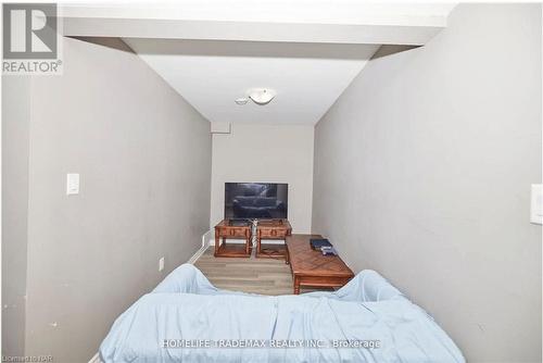 593 First Avenue, Welland, ON - Indoor Photo Showing Bedroom