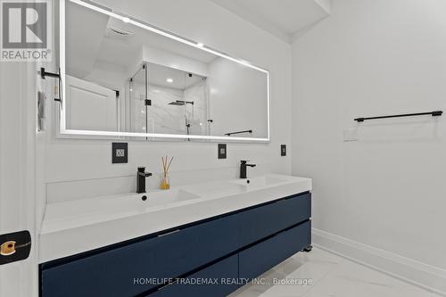 5321 Old Brock Road, Pickering, ON - Indoor Photo Showing Bathroom