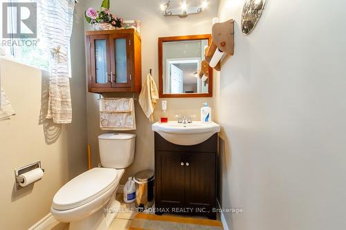619 Willow Street, Shelburne, ON - Indoor Photo Showing Bathroom