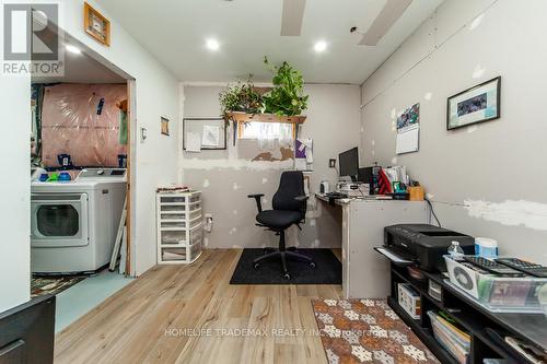 619 Willow Street, Shelburne, ON - Indoor Photo Showing Laundry Room