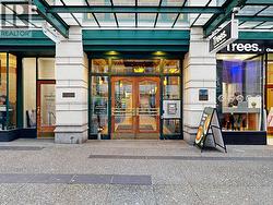 918 736 GRANVILLE STREET  Vancouver, BC V6Z 1G3
