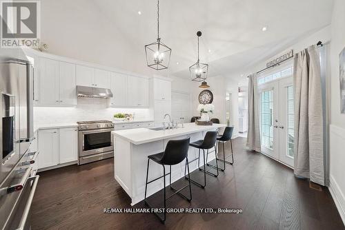 8 Bridges Boulevard, Port Hope, ON - Indoor Photo Showing Kitchen With Upgraded Kitchen