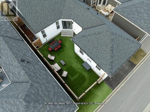 8 Bridges Boulevard, Port Hope, ON - 