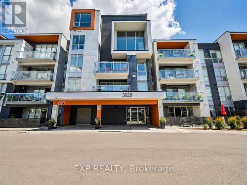 401 - 3028 Creekshore Common, Oakville (Go Glenorchy), ON - Outdoor With Facade