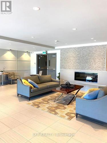 401 - 3028 Creekshore Common, Oakville (Go Glenorchy), ON - Indoor