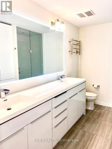 401 - 3028 Creekshore Common, Oakville (Go Glenorchy), ON - Indoor Photo Showing Bathroom