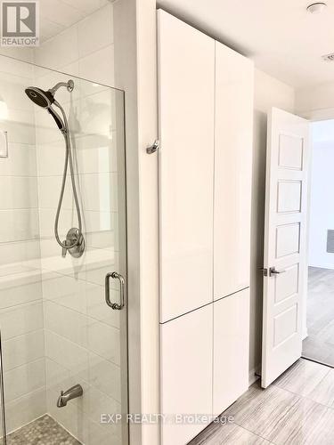 401 - 3028 Creekshore Common, Oakville (Go Glenorchy), ON - Indoor Photo Showing Bathroom