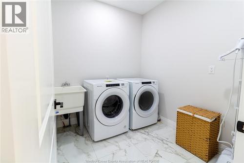 237 Sandybrook Way, Kingsville, ON - Indoor Photo Showing Laundry Room