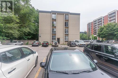 1690 VICTORIA PARK AVENUE  Toronto, ON M1R 1R1