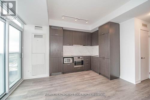 2003 - 38 Honeycrisp Crescent, Vaughan, ON - Indoor