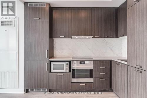 2003 - 38 Honeycrisp Crescent, Vaughan, ON - Indoor