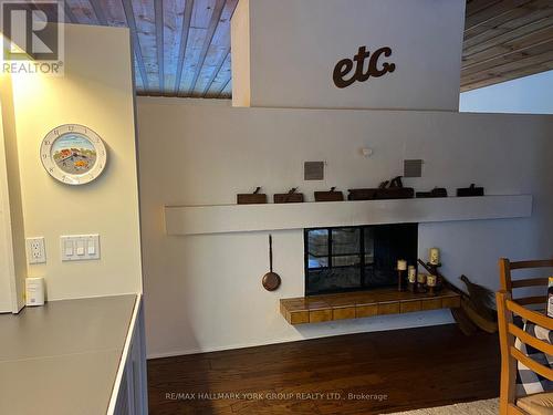 128 Brule Trail, King, ON - Indoor