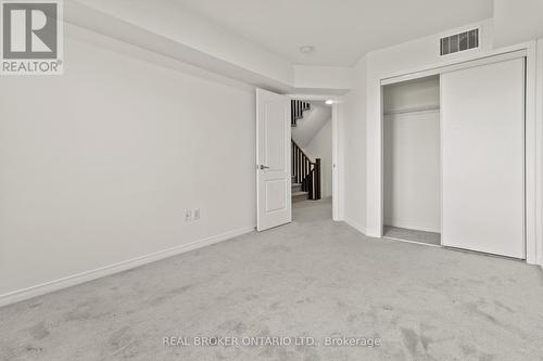 42 - 2441 Greenwich Drive N, Oakville, ON - Indoor Photo Showing Other Room