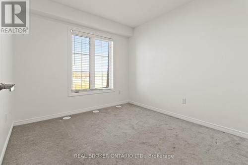 42 - 2441 Greenwich Drive N, Oakville, ON - Indoor Photo Showing Other Room