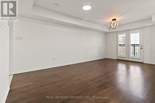 42 - 2441 Greenwich Drive N, Oakville, ON - Indoor Photo Showing Other Room