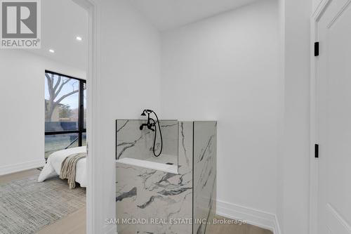 468 Saville Crescent, Oakville, ON - Indoor Photo Showing Other Room