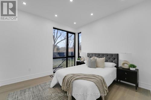 468 Saville Crescent, Oakville, ON - Indoor Photo Showing Bedroom