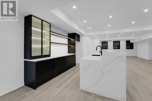 468 Saville Crescent, Oakville, ON - Indoor Photo Showing Other Room