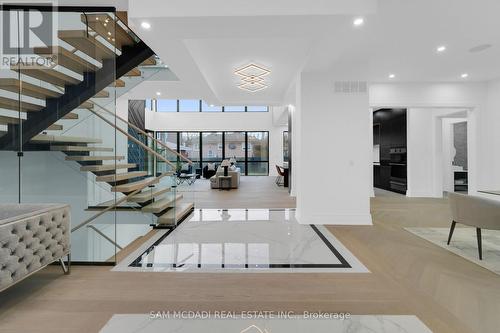 468 Saville Crescent, Oakville, ON - Indoor Photo Showing Other Room