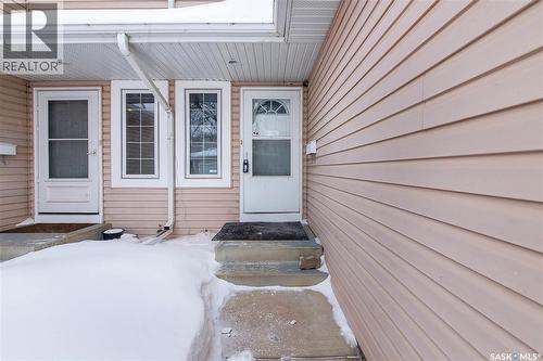 28 215 Pinehouse Drive, Saskatoon, SK - Outdoor