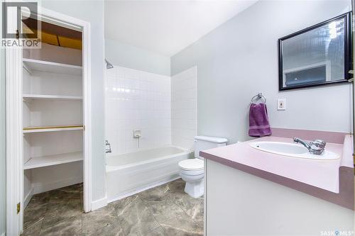 28 215 Pinehouse Drive, Saskatoon, SK - Indoor Photo Showing Bathroom