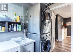 Washer/Dryer - 