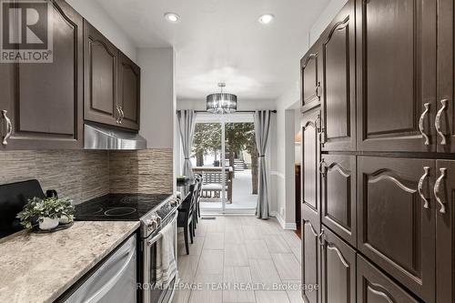 27 Sandcliffe Terrace, Ottawa, ON - Indoor Photo Showing Kitchen With Upgraded Kitchen