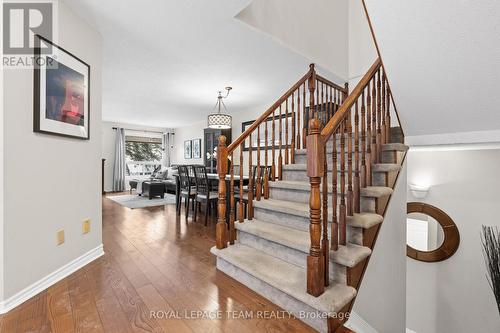 27 Sandcliffe Terrace, Ottawa, ON - Indoor Photo Showing Other Room