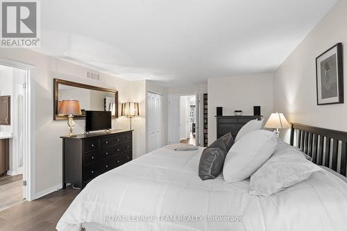 27 Sandcliffe Terrace, Ottawa, ON - Indoor Photo Showing Bedroom