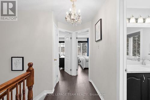 27 Sandcliffe Terrace, Ottawa, ON - Indoor Photo Showing Other Room