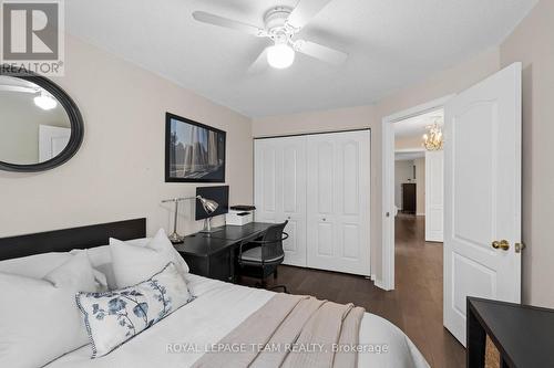 27 Sandcliffe Terrace, Ottawa, ON - Indoor Photo Showing Bedroom