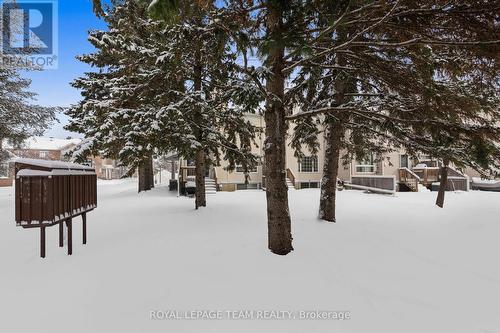 27 Sandcliffe Terrace, Ottawa, ON - 