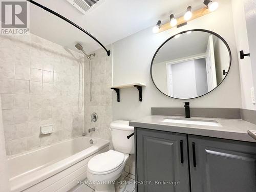 701 - 18 Parkview Avenue, Toronto, ON - Indoor Photo Showing Bathroom