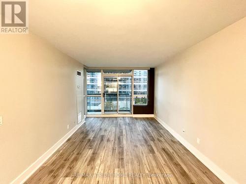 701 - 18 Parkview Avenue, Toronto, ON - Indoor Photo Showing Other Room