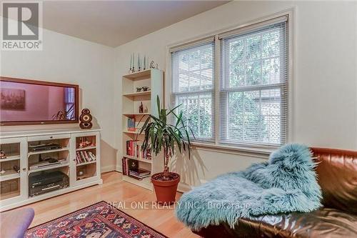 1268 Lorne Park Road, Mississauga, ON - Indoor Photo Showing Bedroom