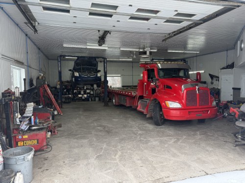 Vue d'ensemble - 469 Rg Notre-Dame, Saint-Chrysostome, QC - Indoor Photo Showing Garage