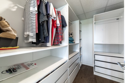 Closet - 210-271 Av. De L'Académie, Dorval, QC - Indoor With Storage