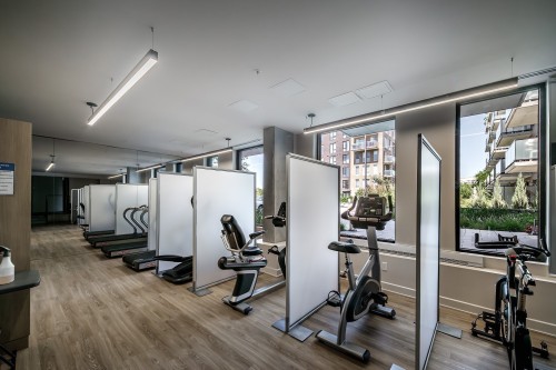 Entry - 210-271 Av. De L'Académie, Dorval, QC - Indoor Photo Showing Gym Room