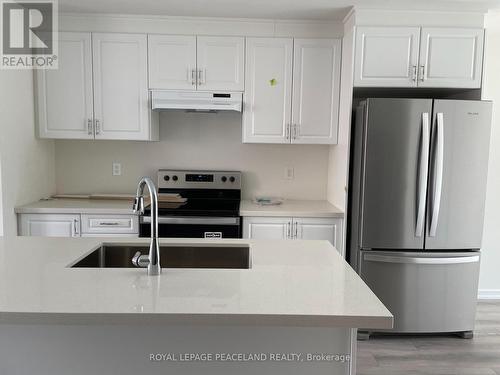 38 Origin Way, Vaughan, ON - Indoor Photo Showing Kitchen